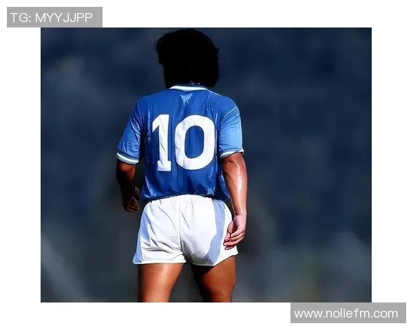 1998年足球明星年薪揭秘全球顶级球员的财富与影响力分析 1998年足球明星年薪揭秘全球顶级球员的财富与影响力分析