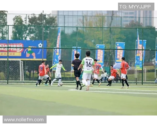 全国锦标赛分析:成都足球队展现出卓越的战术灵活性与团队协作能力 全国锦标赛分析:成都足球队展现出卓越的战术灵活性与团队协作能力