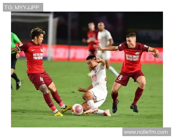 成都足球明星照片墙展现城市足球魅力与荣耀的精彩瞬间